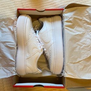 BRAND NEW Women’s Nike Court Vision Alta LTR shoes 8.5